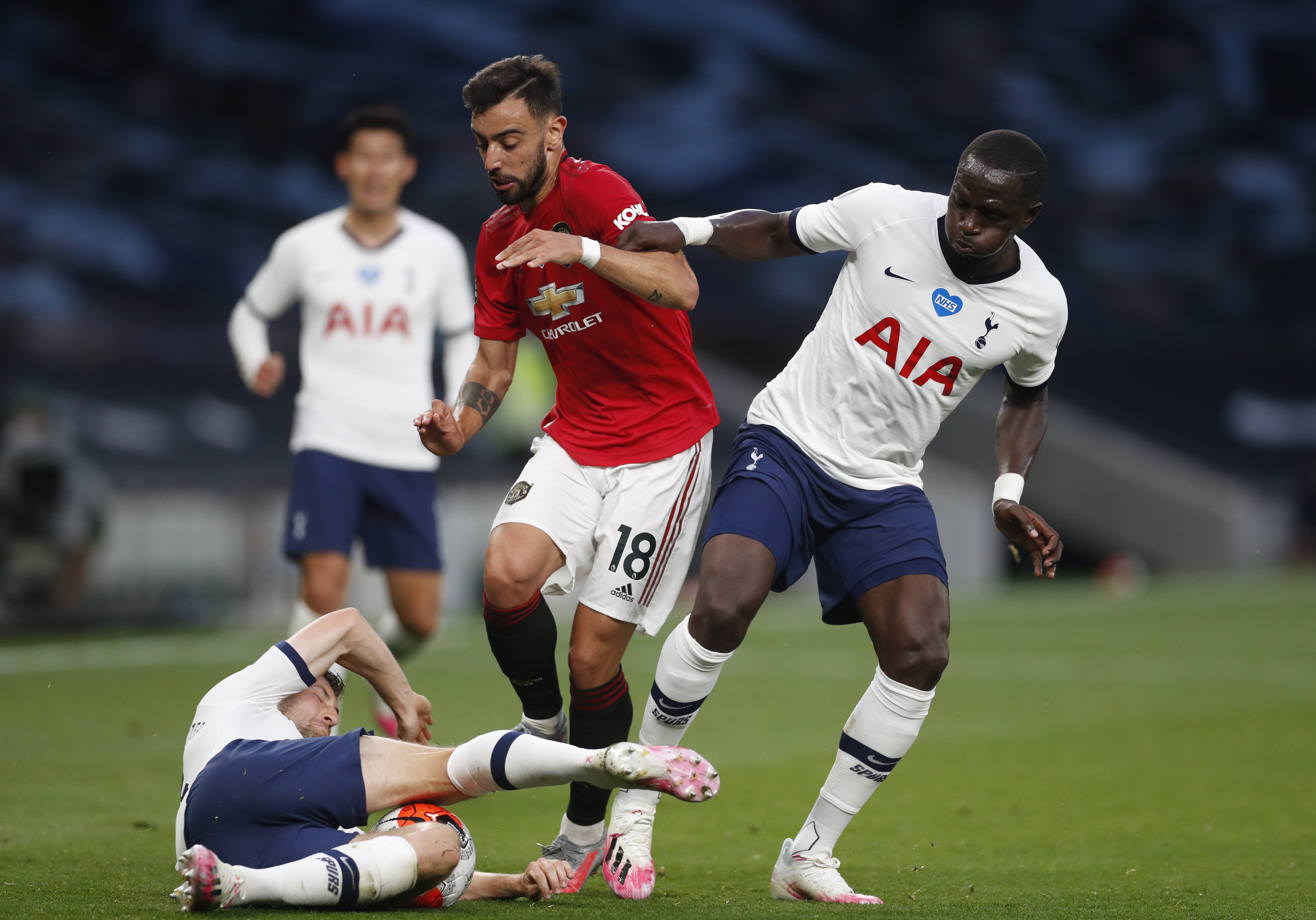 隊的首發門 隊的首發門