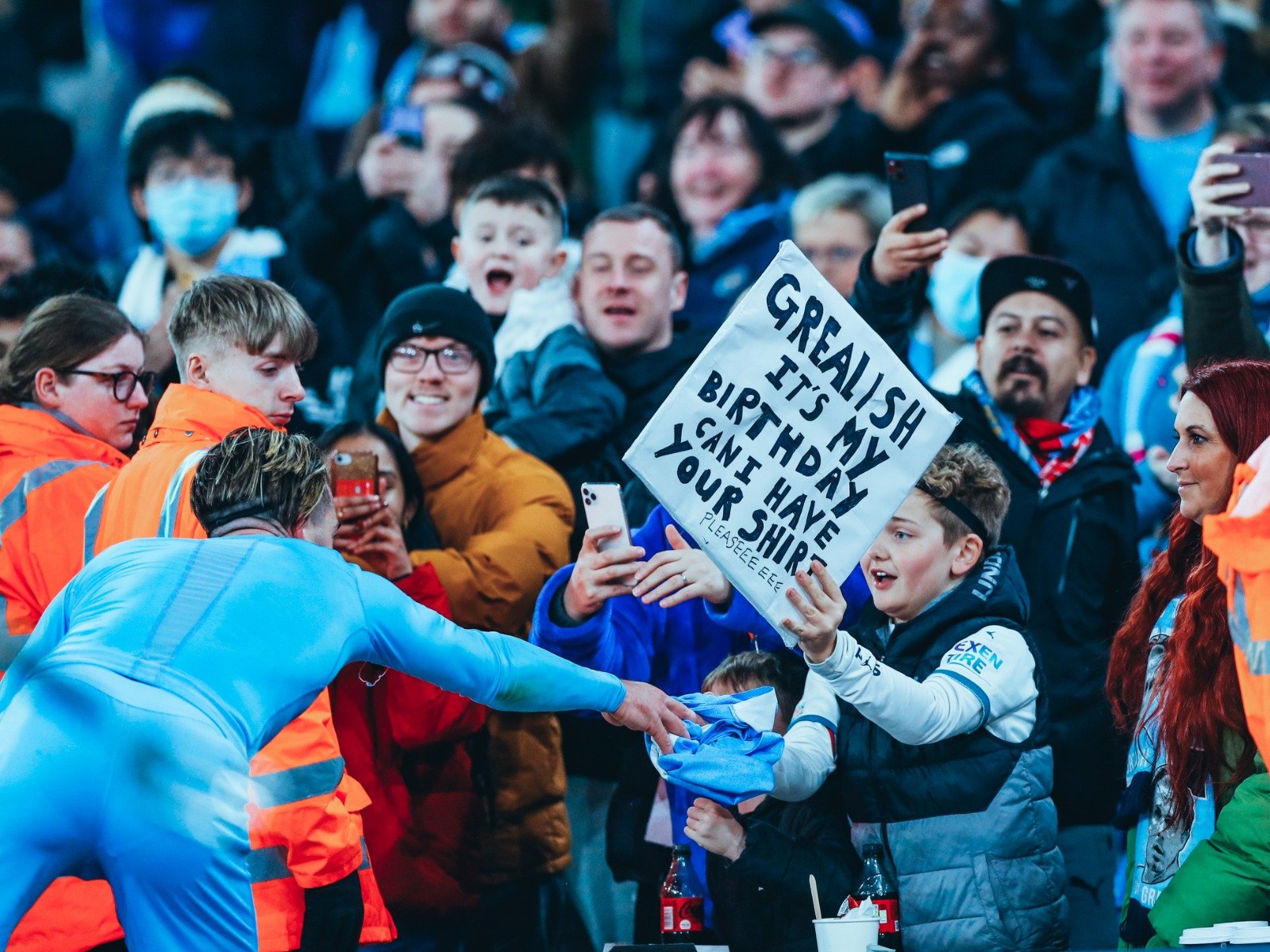 家隊戰袍 家隊戰袍